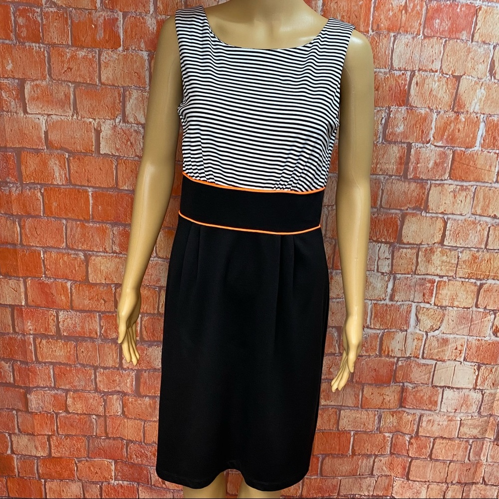 Perceptionsโ Sleeveless Sheath Dress Wide Waistband